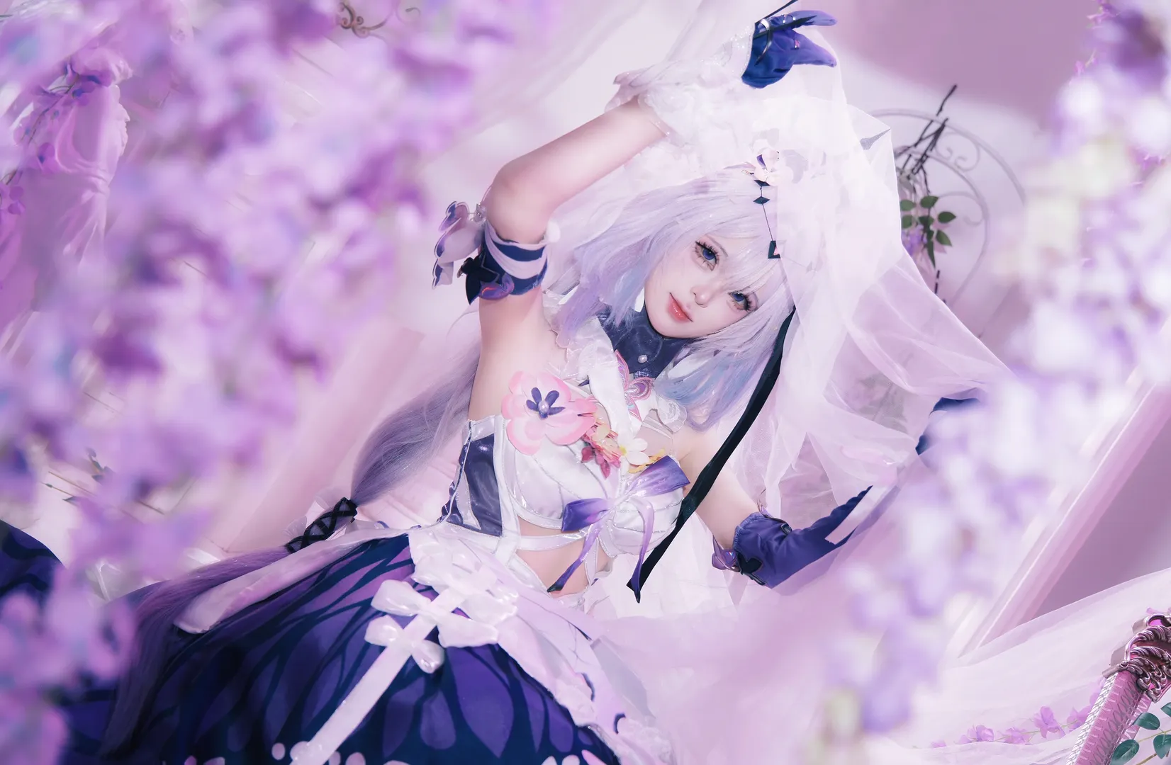 Honkai: Star Rail, Castorice cosplay, Cosplay photography, Elf ear style, Sea of wisteria flowers - Image 2