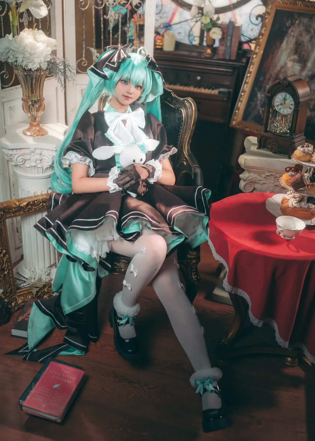 初音未来cos, cosplay正片, Vocaloid, 反重力假发, 初音兔子洋装 - 第5张
