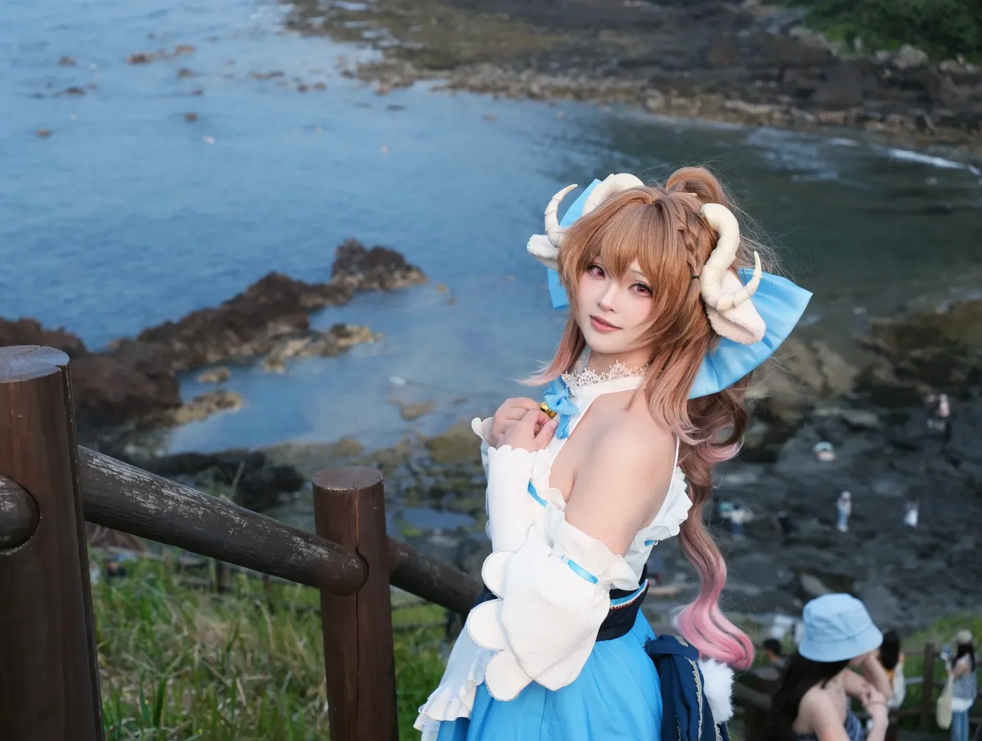 アークナイツ, コスプレ撮影, 屋外コスプレ, 純燼エイヤフィヤトラ コスプレ, 済州島でのロケーションフォト