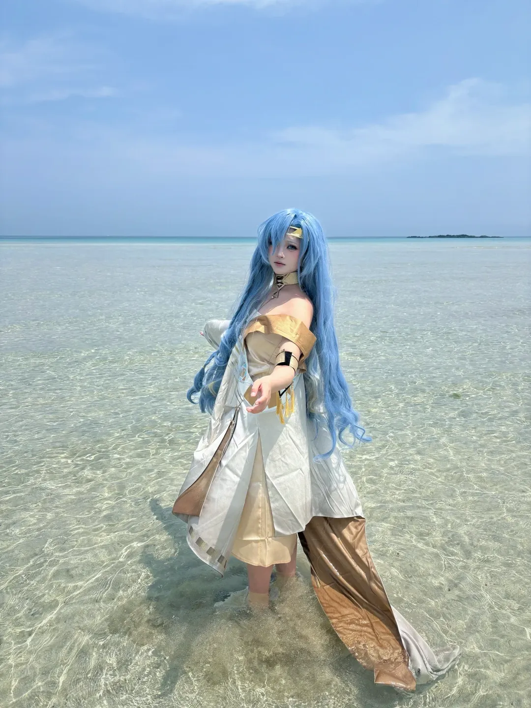 リバース:1999, コスプレ撮影, 37 コスプレ, 済州島でのロケーションフォト, 青髪のお出かけ - 3枚目