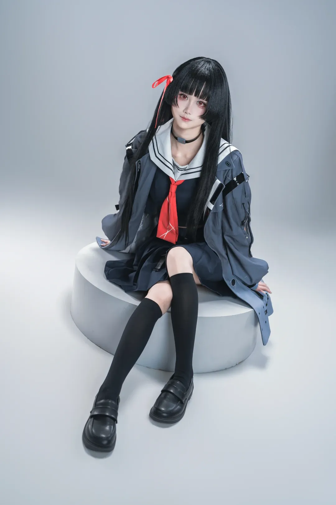 Wuthering Waves, Techwear, Cosplay photography, Chisa cosplay, White studio - Image 3