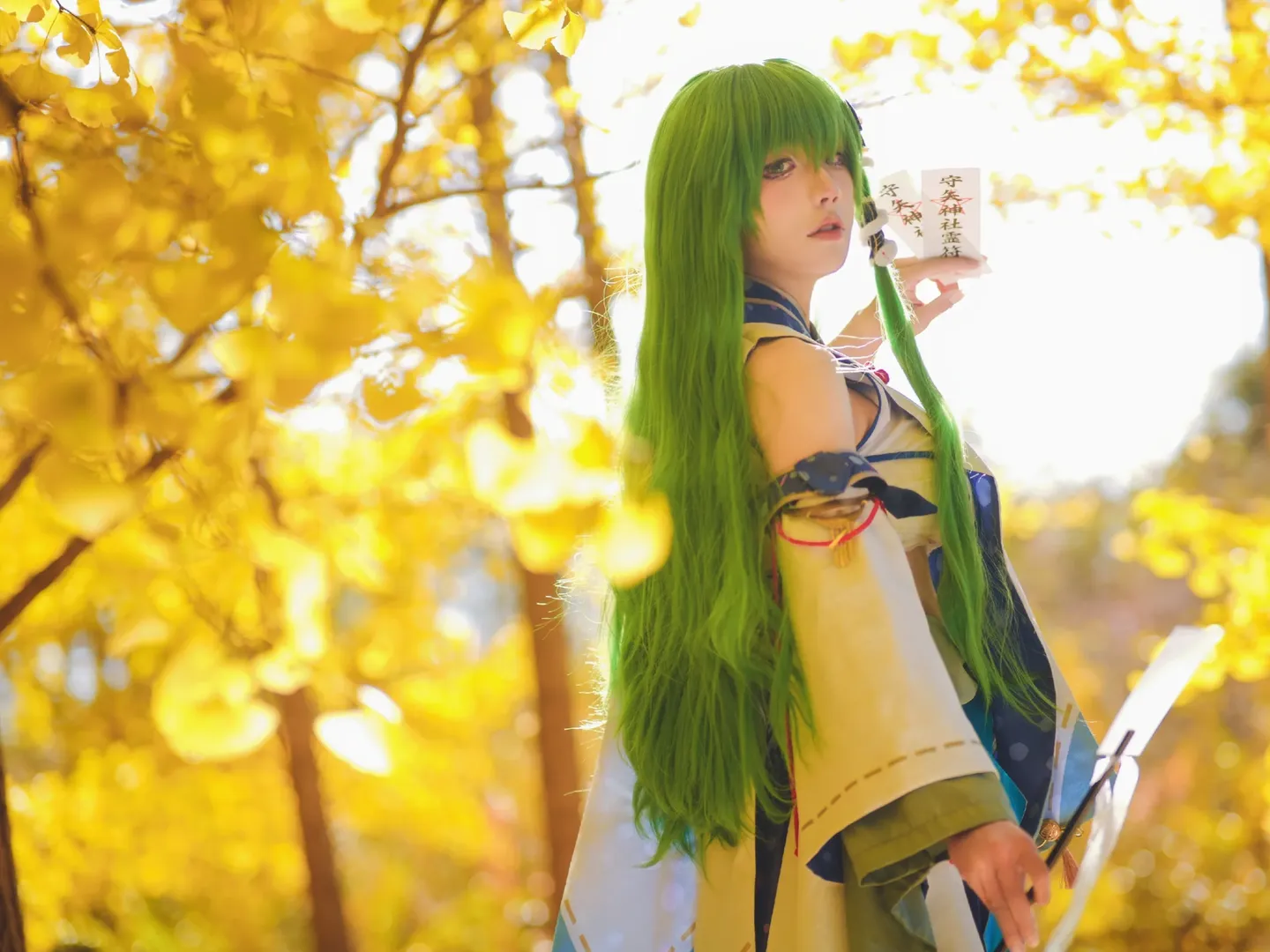 东方Project, 东风谷早苗cos, 二次元cos正片, 巫女cosplay, 秋日银杏写真 - 第5张