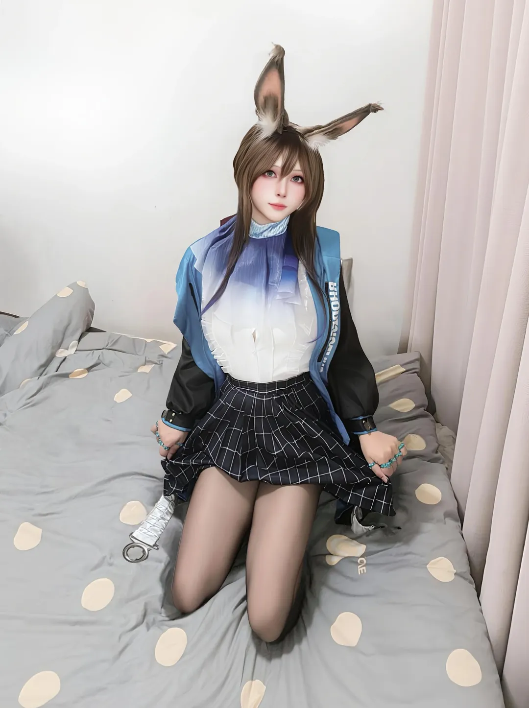 二次元コスプレ, アークナイツ, アーミヤ コスプレ, ストッキングコーデ, 自宅撮影