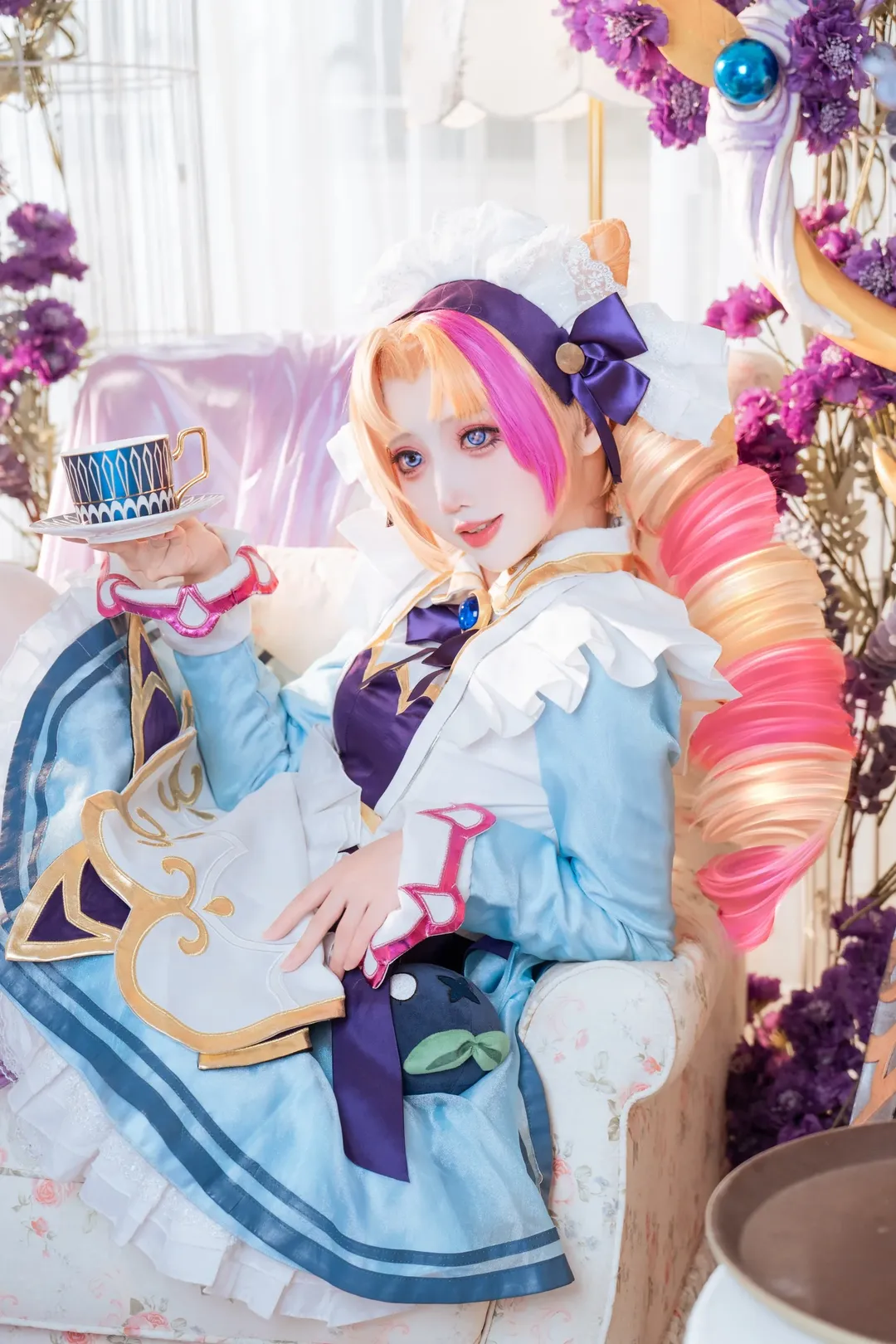 英雄联盟, 格温cos, cosplay拍照姿势, 白丝女仆cos, cos道具分享 - 第5张