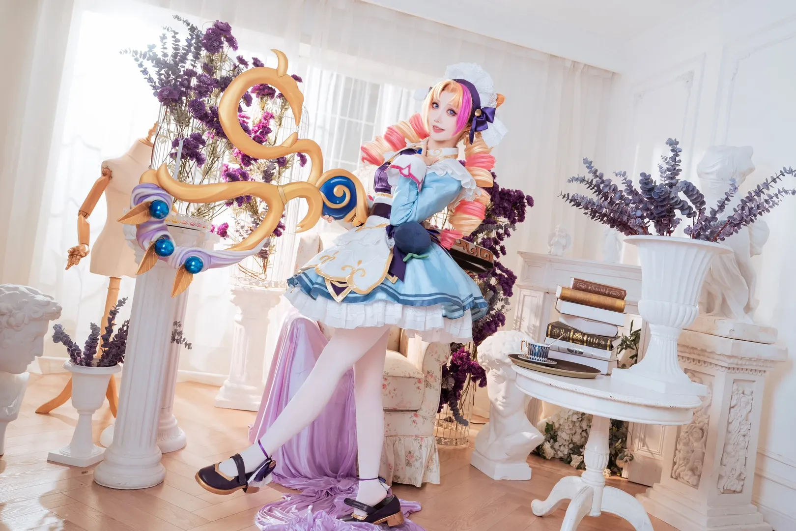 英雄联盟, 格温cos, cosplay拍照姿势, 白丝女仆cos, cos道具分享 - 第7张