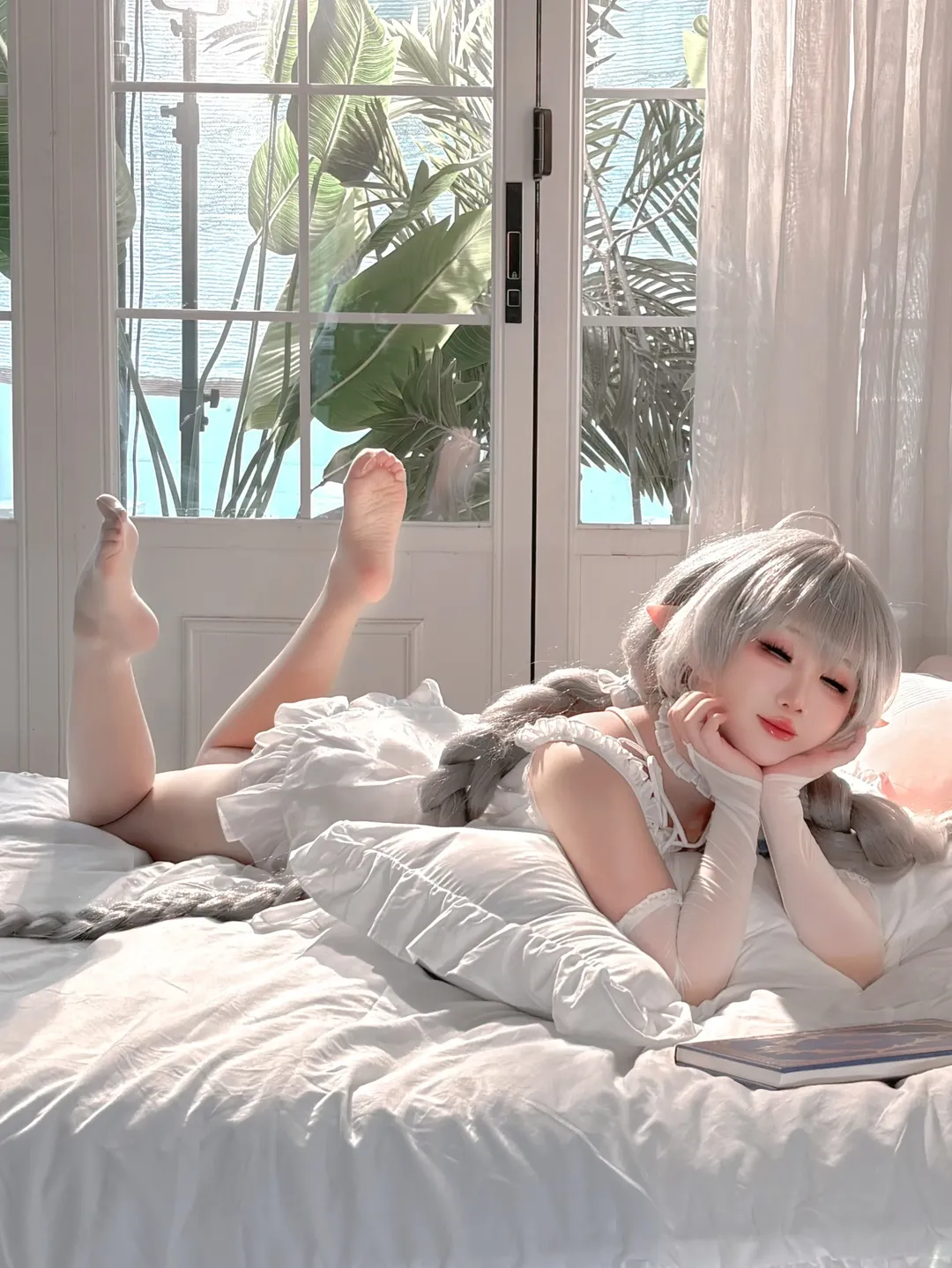 碧蓝航线, 埃佛森cos, 银发精灵, 居家写真, 白裙cosplay