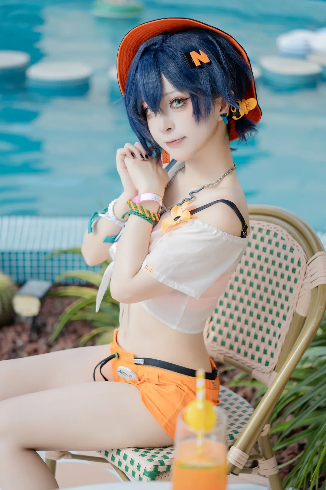绝区零, 泳装cosplay, 玲cos, 户外人像写真, 夏日氛围感摄影 - 第5张