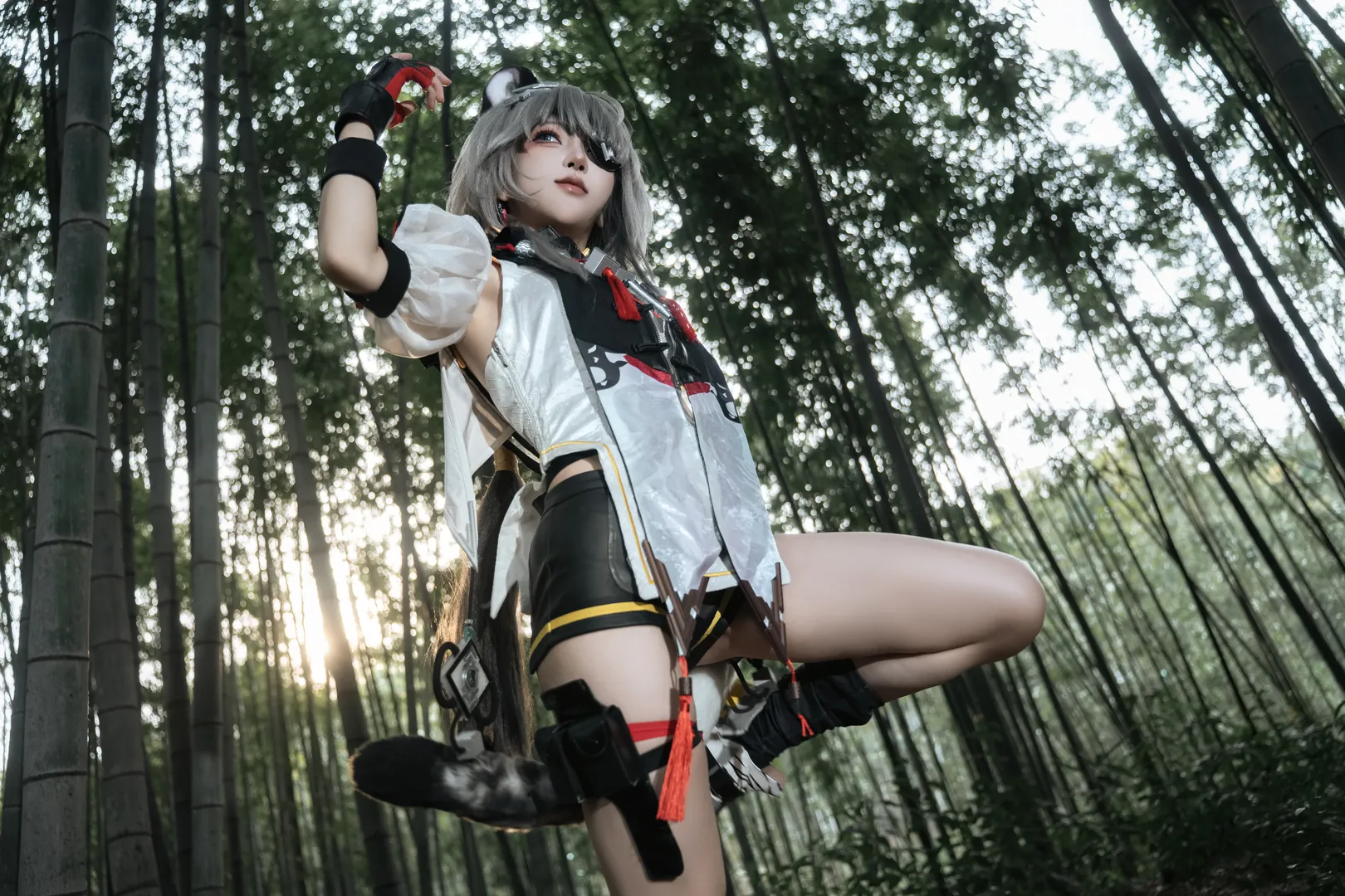 コスプレ, アークナイツ：エンドフィールド, 獣耳少女, 竹林撮影, タクティカルコーデ - 1枚目