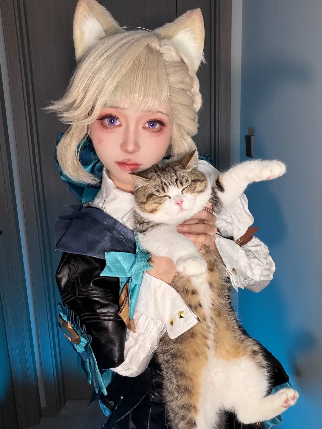 原神, 琳妮特cos, cosplay日常, 兽耳少女, 猫咪搭档 - 第1张