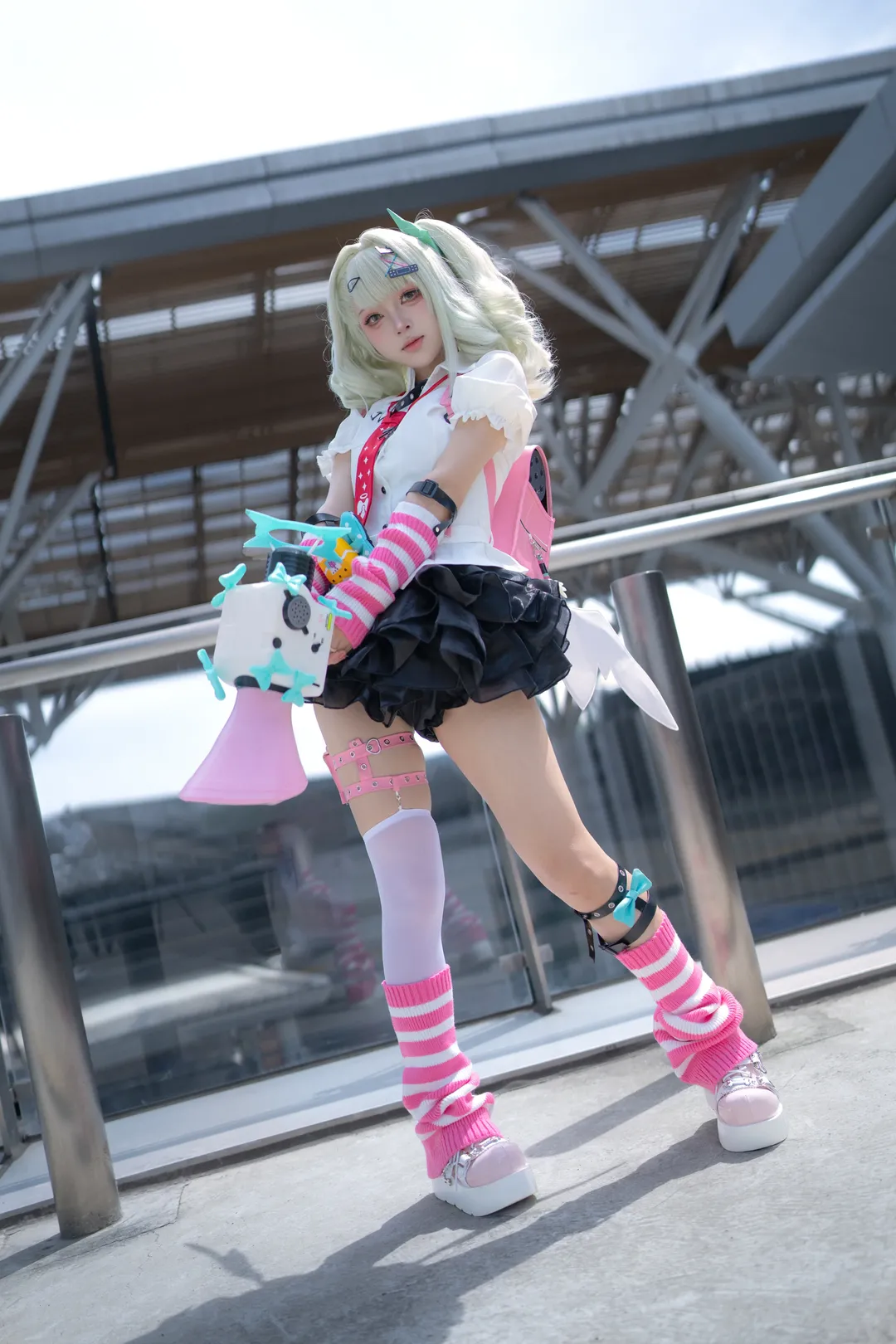 ロールプレイ, アウトドア撮影, 千夏 コスプレ, ミントグリーンのウィッグ, 甘辛ミックスコーデ - 4枚目