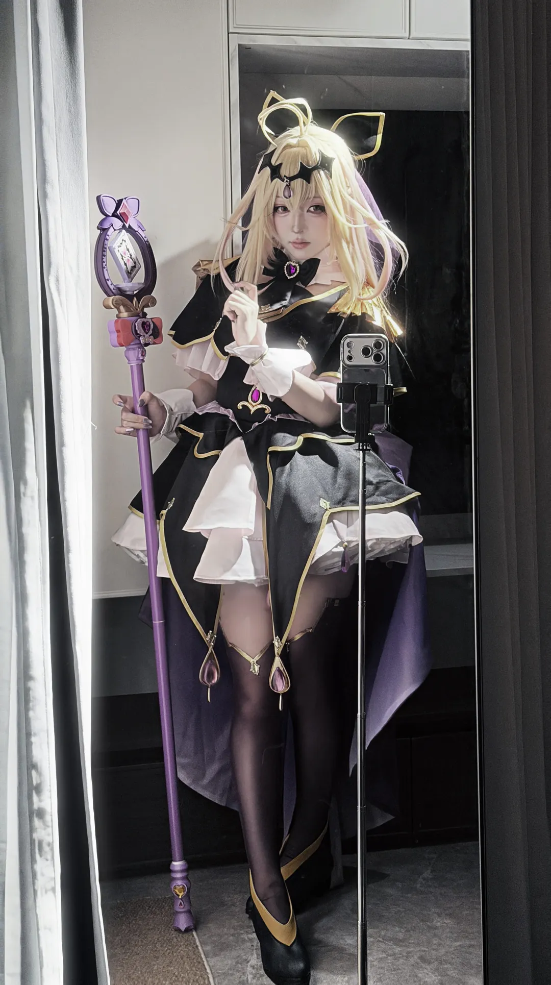 Cosplay穿搭, 二次元日常, 魔法杖道具, 黑金魔法风, cosplay对镜自拍