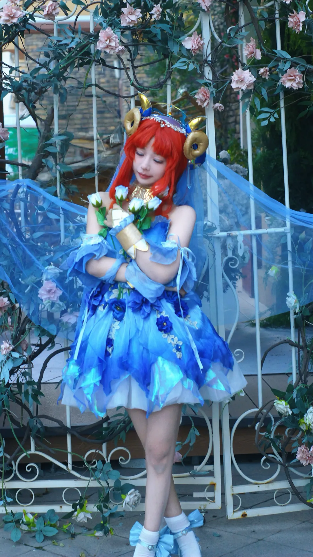 原神, 二次元摄影, 蓝色裙装, 妮露cos, cosplay外景