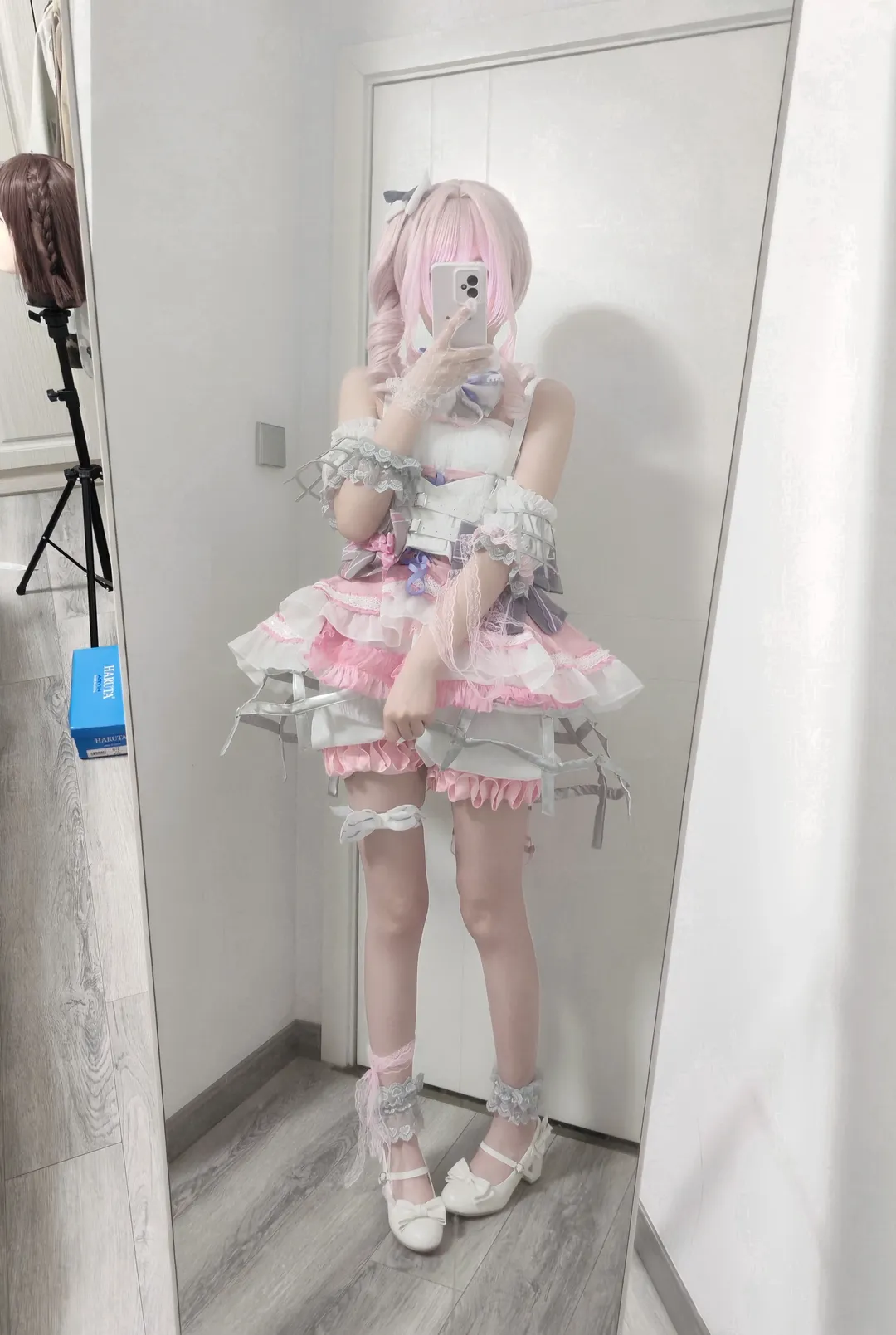 プロジェクトセカイ, 二次元ファッション, ピンクのウィッグ, 暁山瑞希のコスプレ, ロリータ風コスプレ