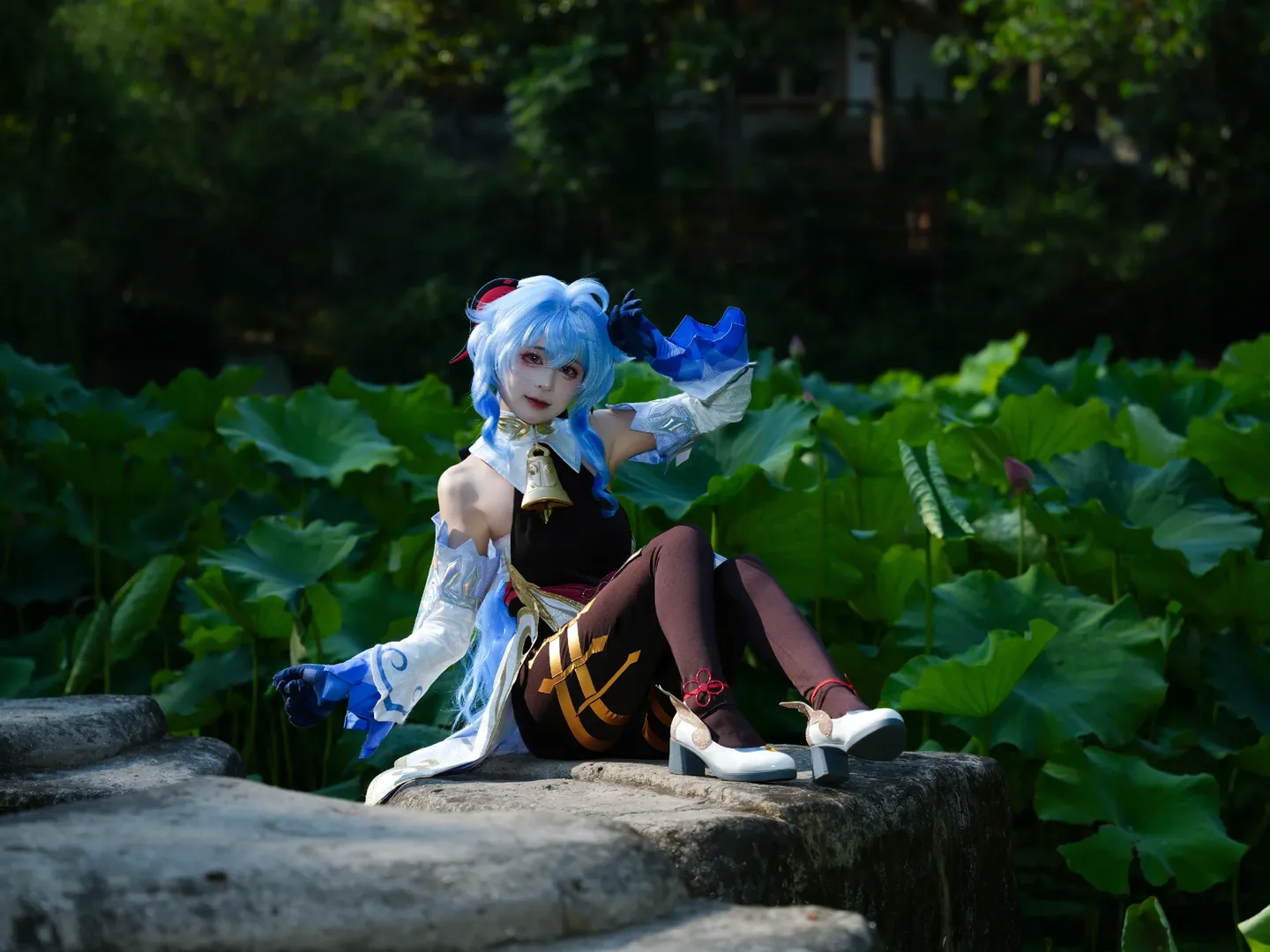 原神, 甘雨cos, cosplay摄影, 外景写真, 夏日荷塘 - 第9张
