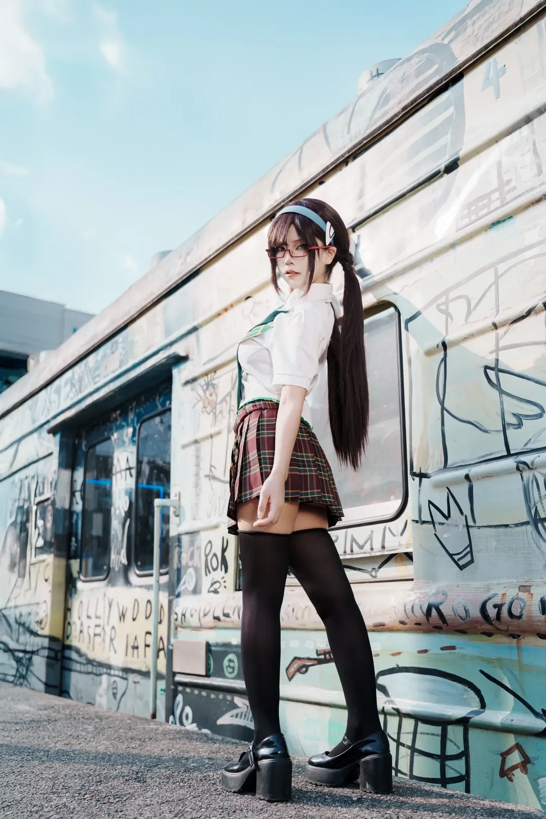 JK制服, 成都约拍, 真希波cos, 工业风场景, 索尼人像 - 第1张