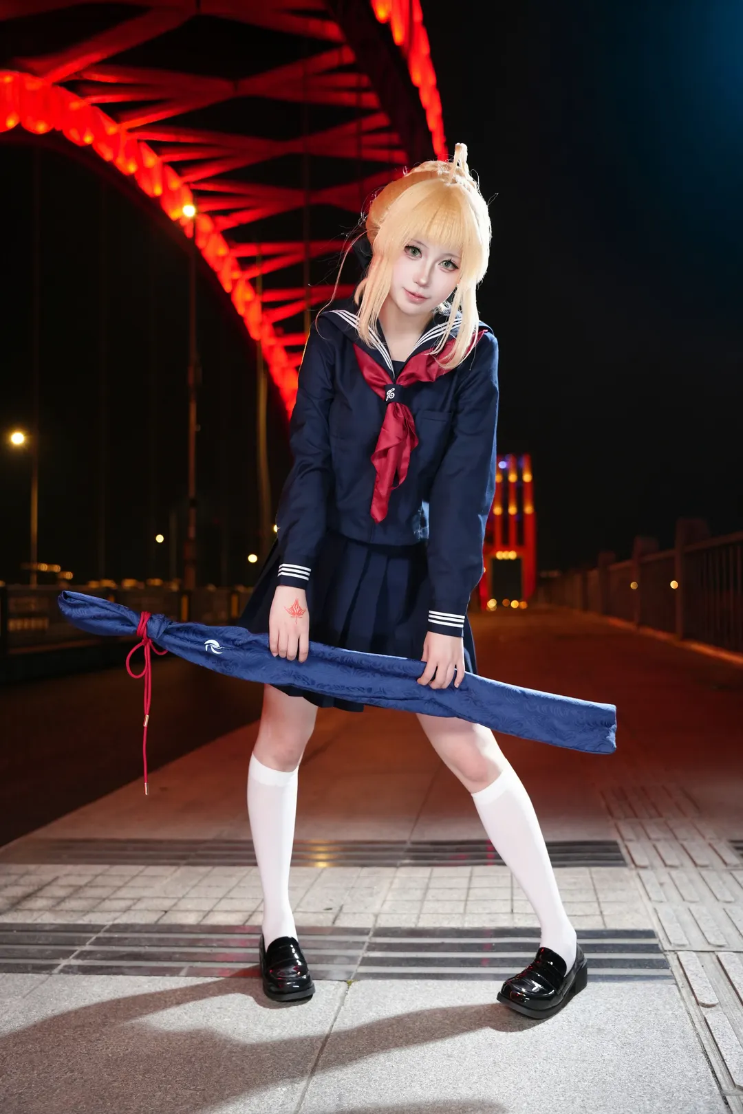 Fate/Grand Order, 阿尔托莉雅cos, 二次元cosplay, 水手服, 夜景写真 - 第5张