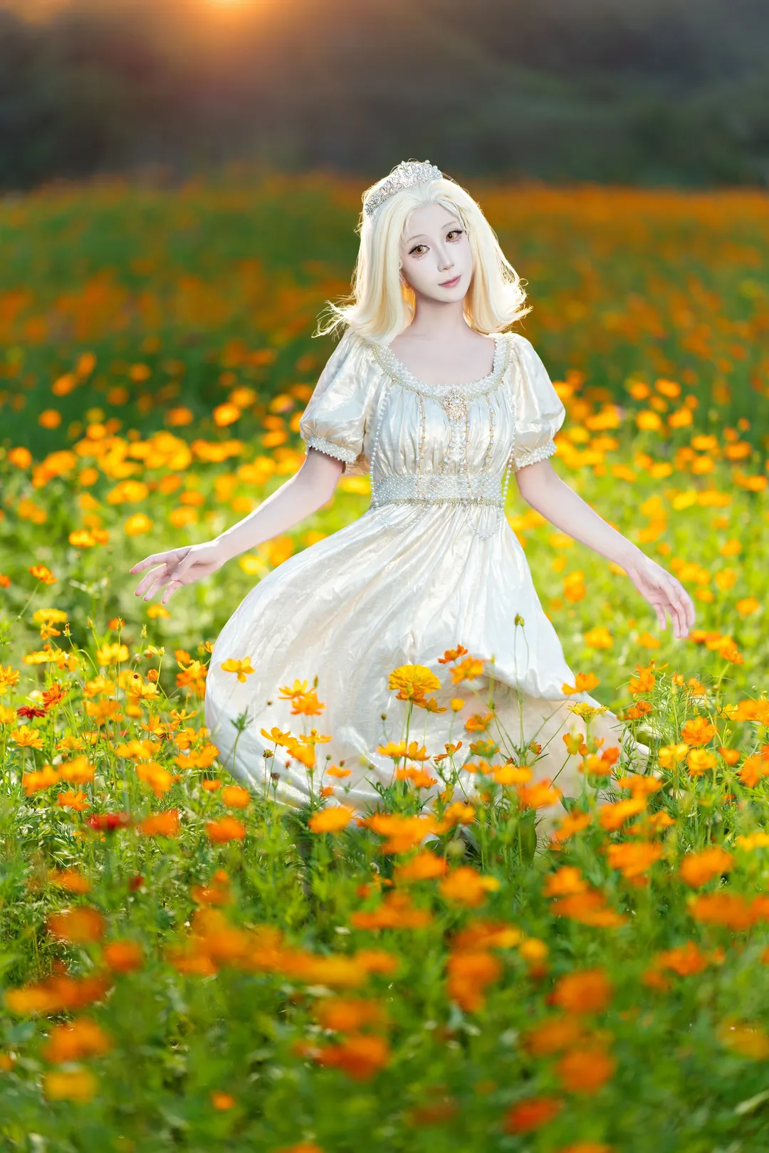 cosplay摄影, 兴隆湖格桑花海, 白色连衣裙写真, 蓝调人像, 花海出片 - 第2张