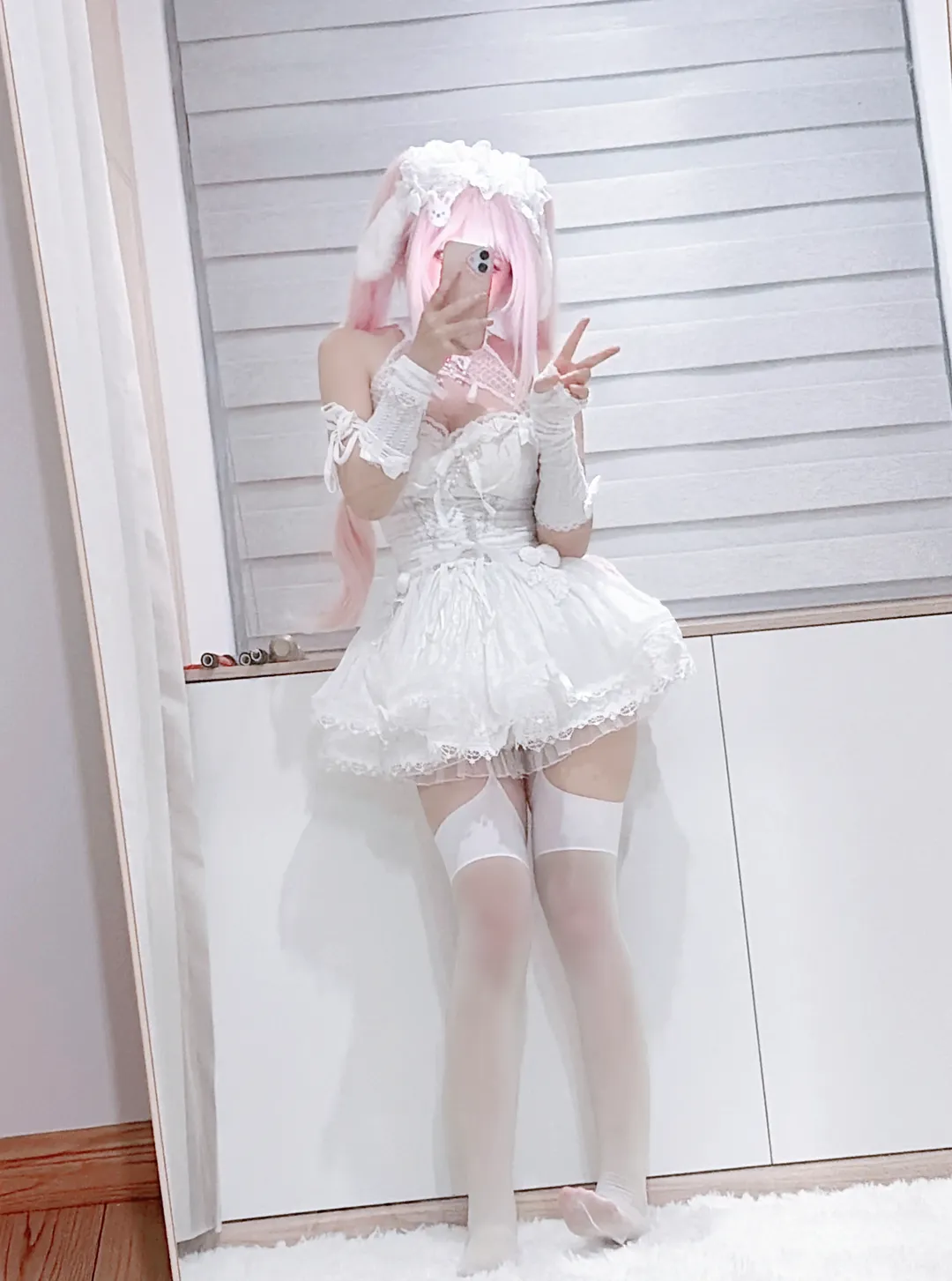 2D, cosplay, Alice Cosplay, Goddess of Victory: Nikke, Pure white bunny - Image 1