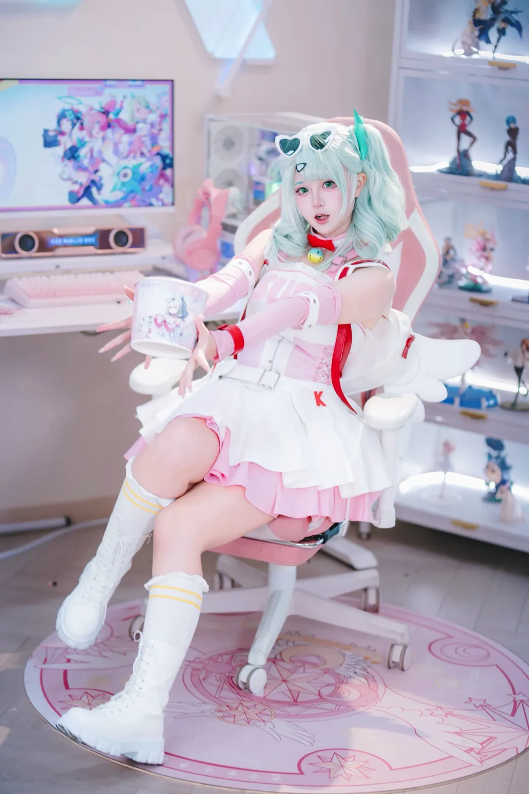 绝区零, 二次元cosplay, 千夏cos, KFC联动, 粉色系穿搭