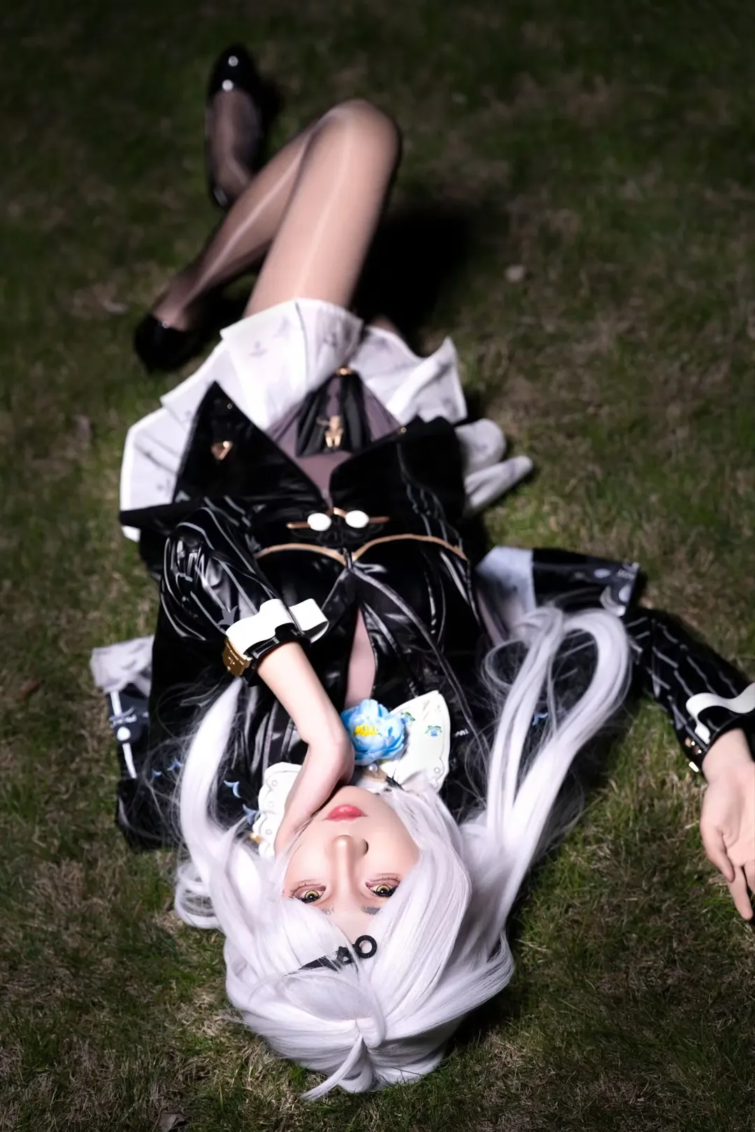 cosplay, 户外摄影, 丝袜穿搭, 漆皮外套, 银白发 - 第3张