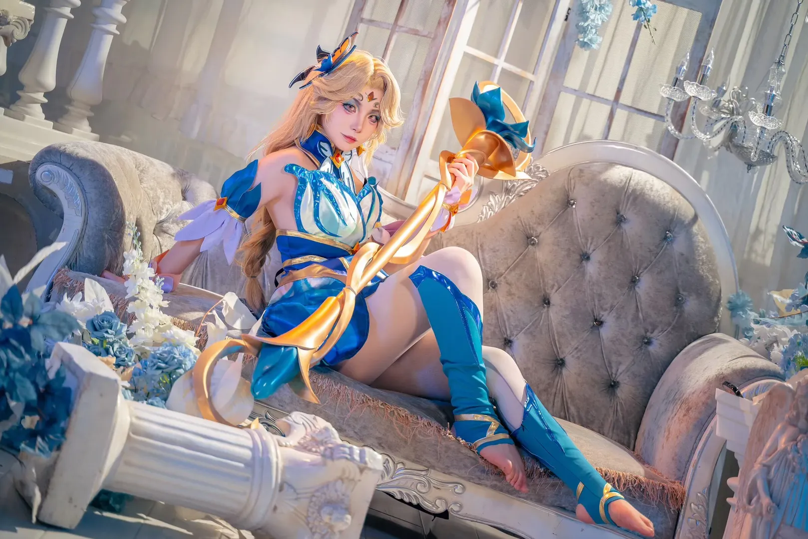 Anime cosplay photography, Blue Gold Elf cosplay, White tights barefoot cosplay, European court style cosplay, Dreamy butterfly wings - Image 2