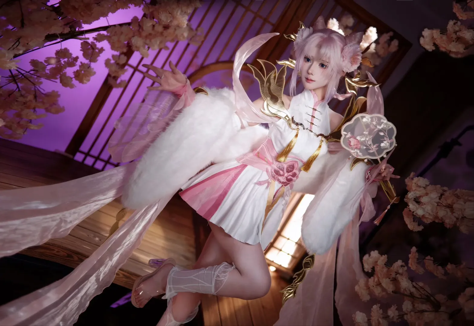 古風コスプレ, ピンク髪の少女, 狐耳獣娘, 仙侠衣装, ファーショール - 4枚目