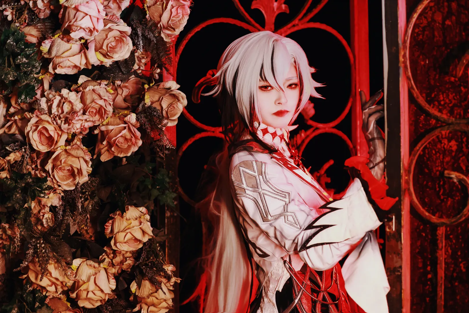 Genshin Impact, Anime-style photography, Arlecchino cosplay, Dark style cosplay, Gothic style - Image 2