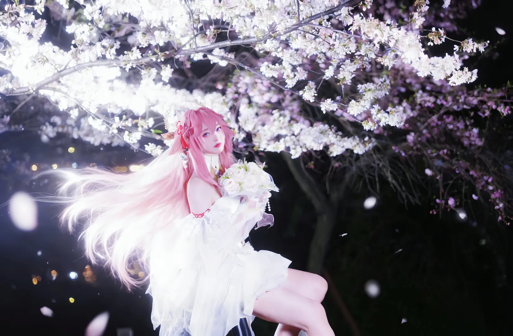 原神, 二次元摄影, 八重神子cos, 花嫁cosplay, 樱花夜景