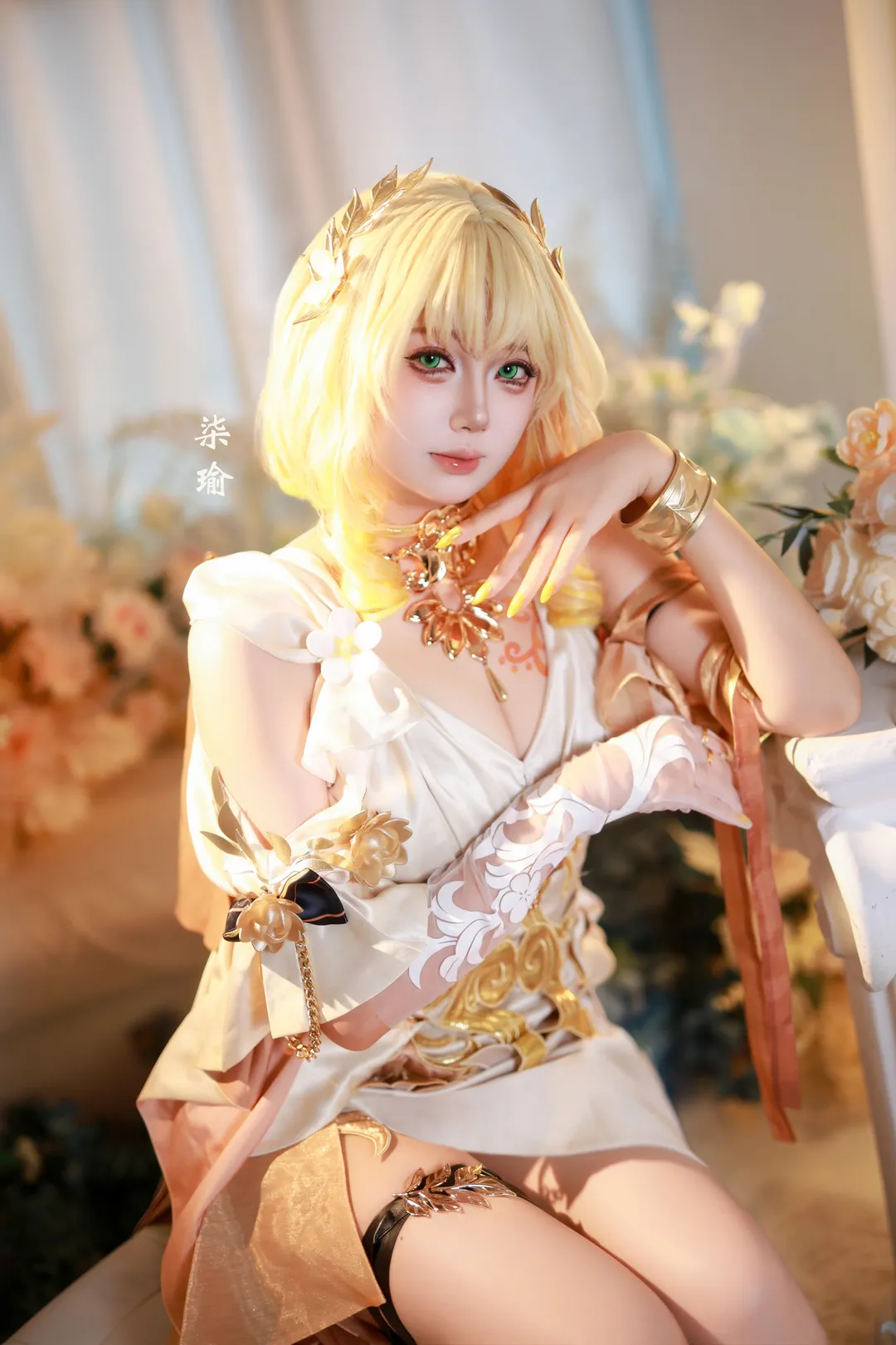 アグライア コスプレ, 崩壊：スターレイル, オンファロス, コスプレ撮影, 金の槍 - 4枚目
