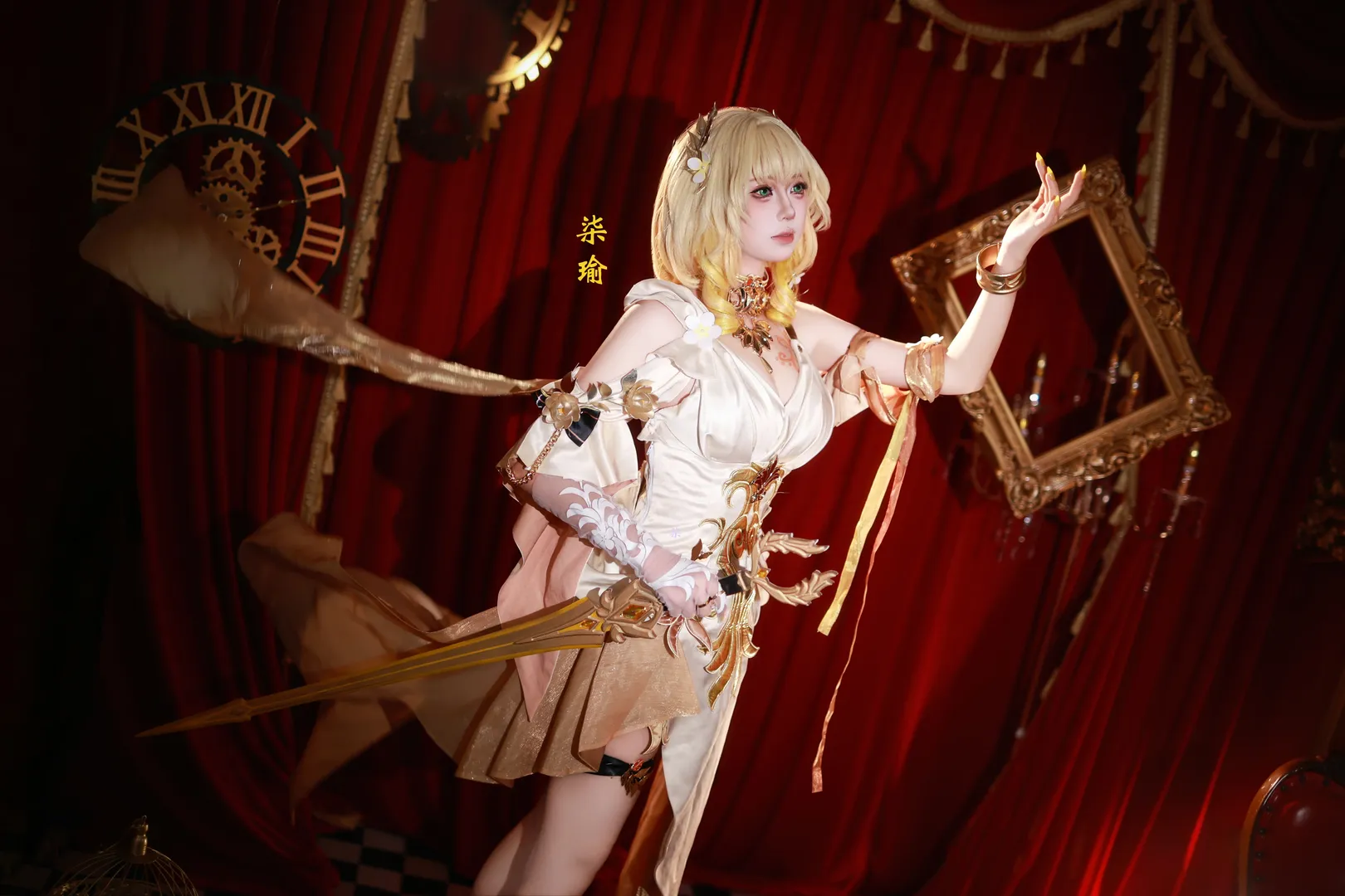 アグライア コスプレ, 崩壊：スターレイル, オンファロス, コスプレ撮影, 金の槍 - 6枚目