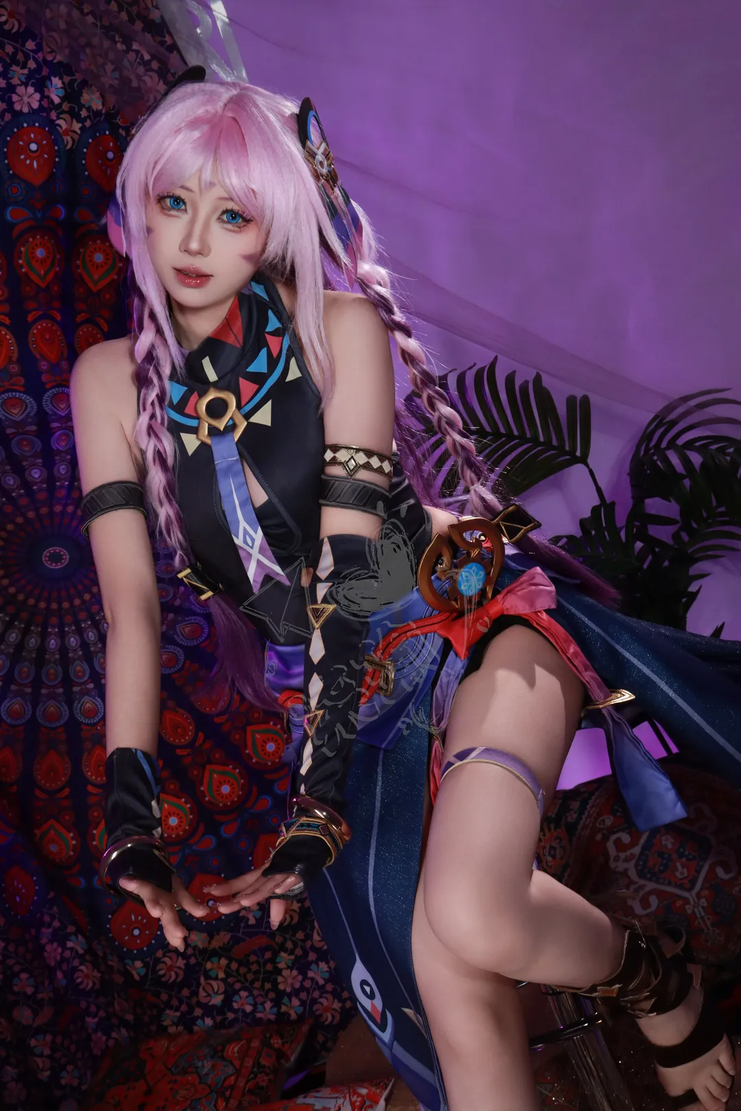 原神, シトラリ コスプレ, 原神コスプレ, ピンク髪のツイン三つ編み, エキゾチックなコスプレ