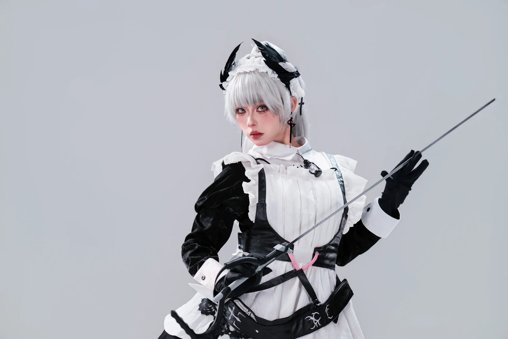 二次元撮影, アークナイツ, タクティカルメイド, アイリーニコスプレ, 白ホリ客写 - 4枚目