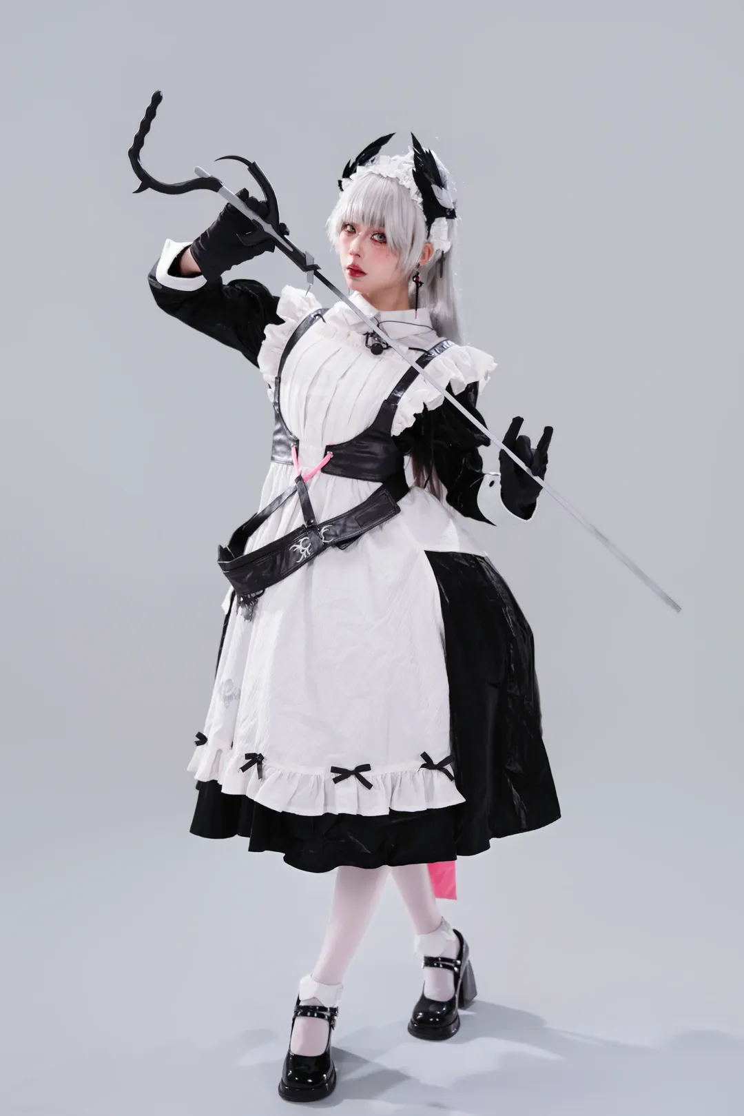 二次元撮影, アークナイツ, タクティカルメイド, アイリーニコスプレ, 白ホリ客写 - 6枚目