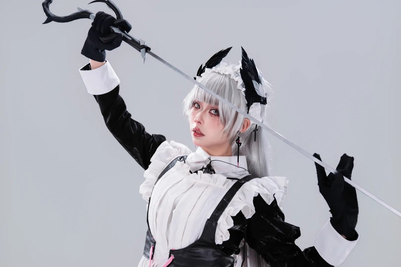 二次元撮影, アークナイツ, タクティカルメイド, アイリーニコスプレ, 白ホリ客写 - 9枚目