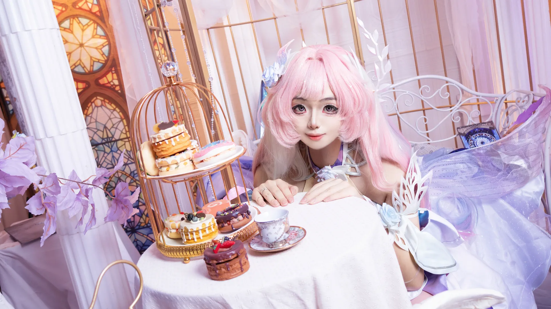 Cyrene Cosplay, Honkai: Star Rail, Anime cosplay, Dreamy photoshoot, Afternoon tea photography