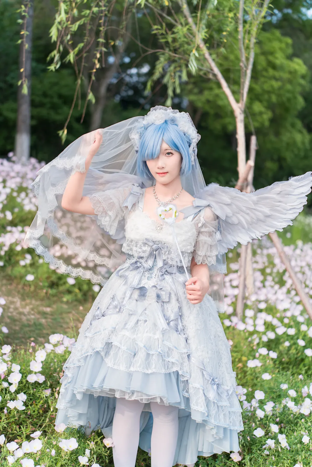 二次元コスプレ, レム コスプレ, Re:ゼロから始める異世界生活, ポーズ参考, 月見草畑の撮影 - 9枚目