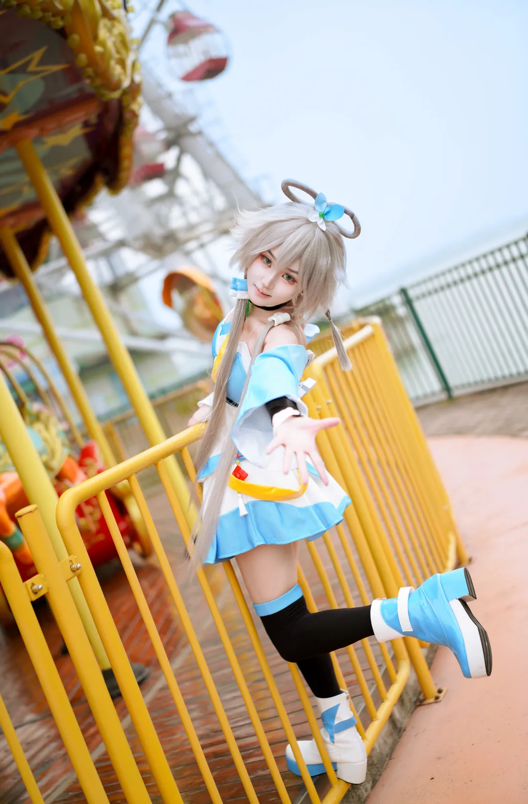 洛天依cos, cosplay摄影, Vocaloid, 游乐园外景, v3公式服