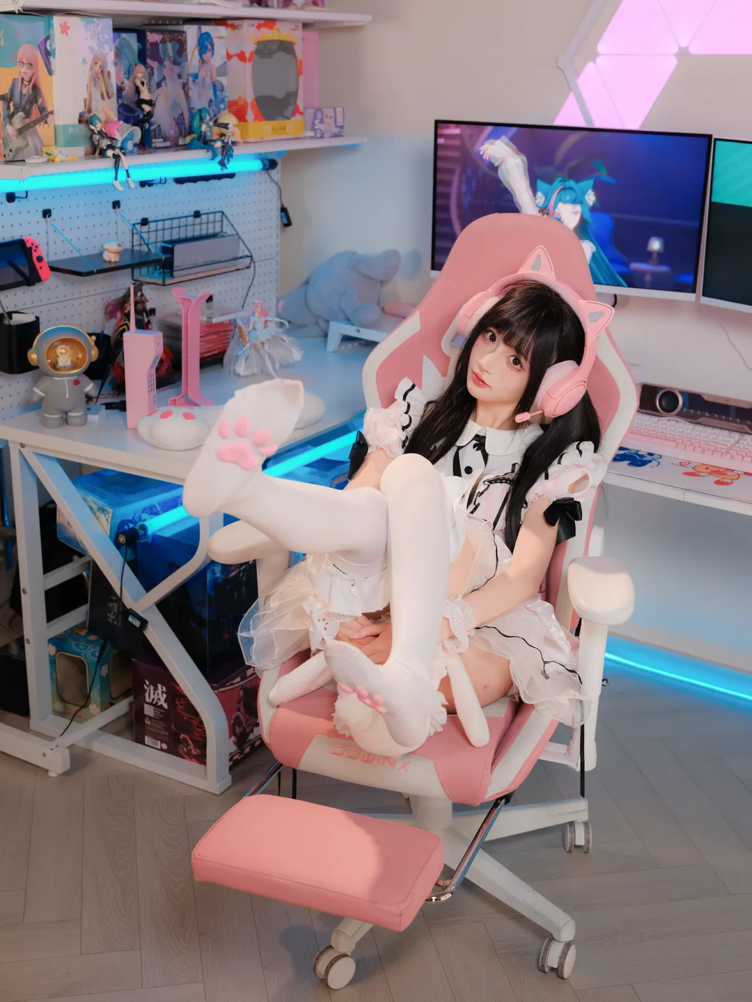 cosplay日常, 白丝穿搭, 女仆装穿搭, 猫耳女仆, 电竞房氛围感 - 第4张