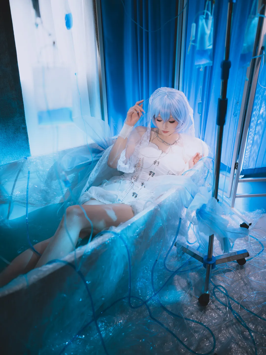 2次元少女, 雰囲気のある写真, 綾波レイコスプレ, 新世紀エヴァンゲリオン, 病名は愛だった - 1枚目