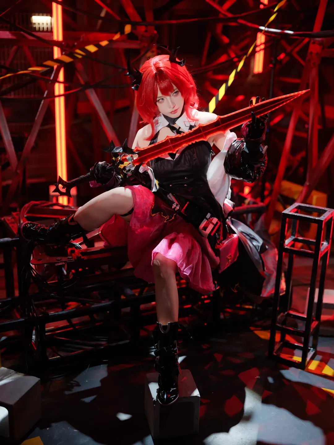 氛围感摄影, 二次元cosplay, 明日方舟, 莱万汀cos, 晚辞归 - 第9张