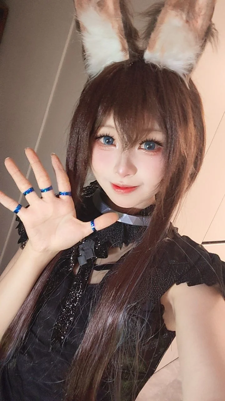 アーミヤ コスプレ, コスプレ日常, 獣耳ファッション, 青色カラコン, 黒レース - 2枚目