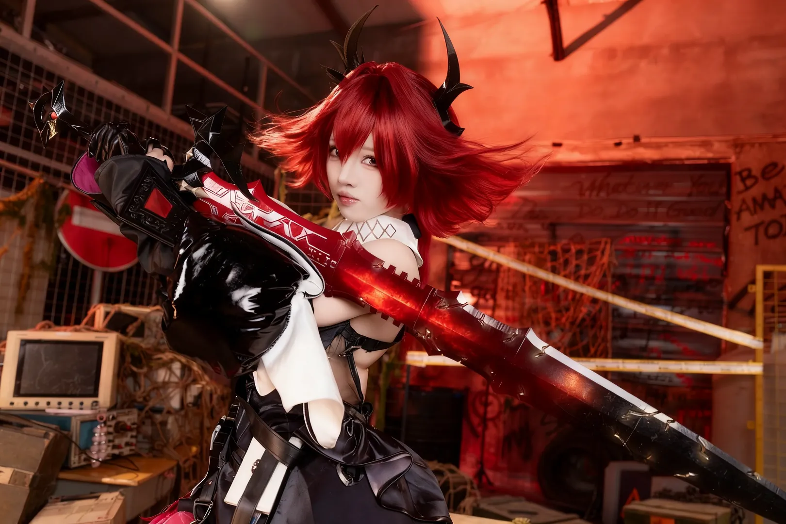 cosplay, 游戏角色还原, 明日方舟终末地, 莱万汀cos, 工业风正片 - 第2张