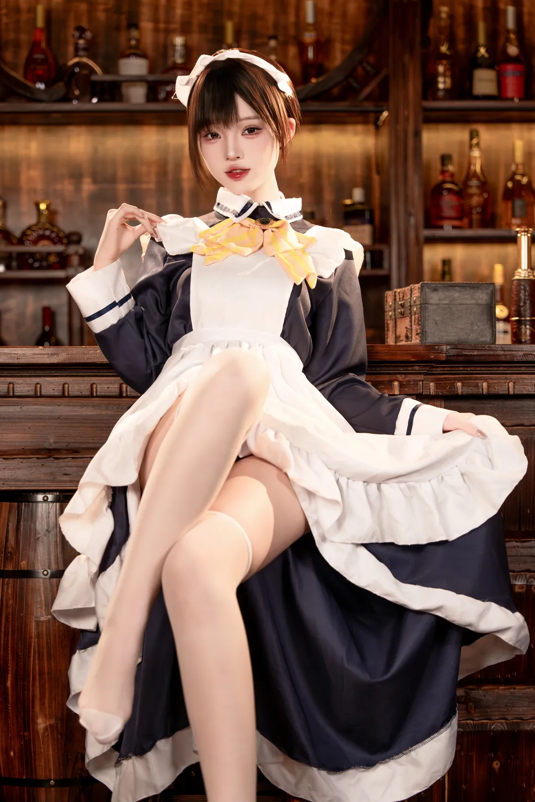 四季夏目cos, galgame, 白丝穿搭, 女仆装cos, 复古酒吧摄影 - 第2张