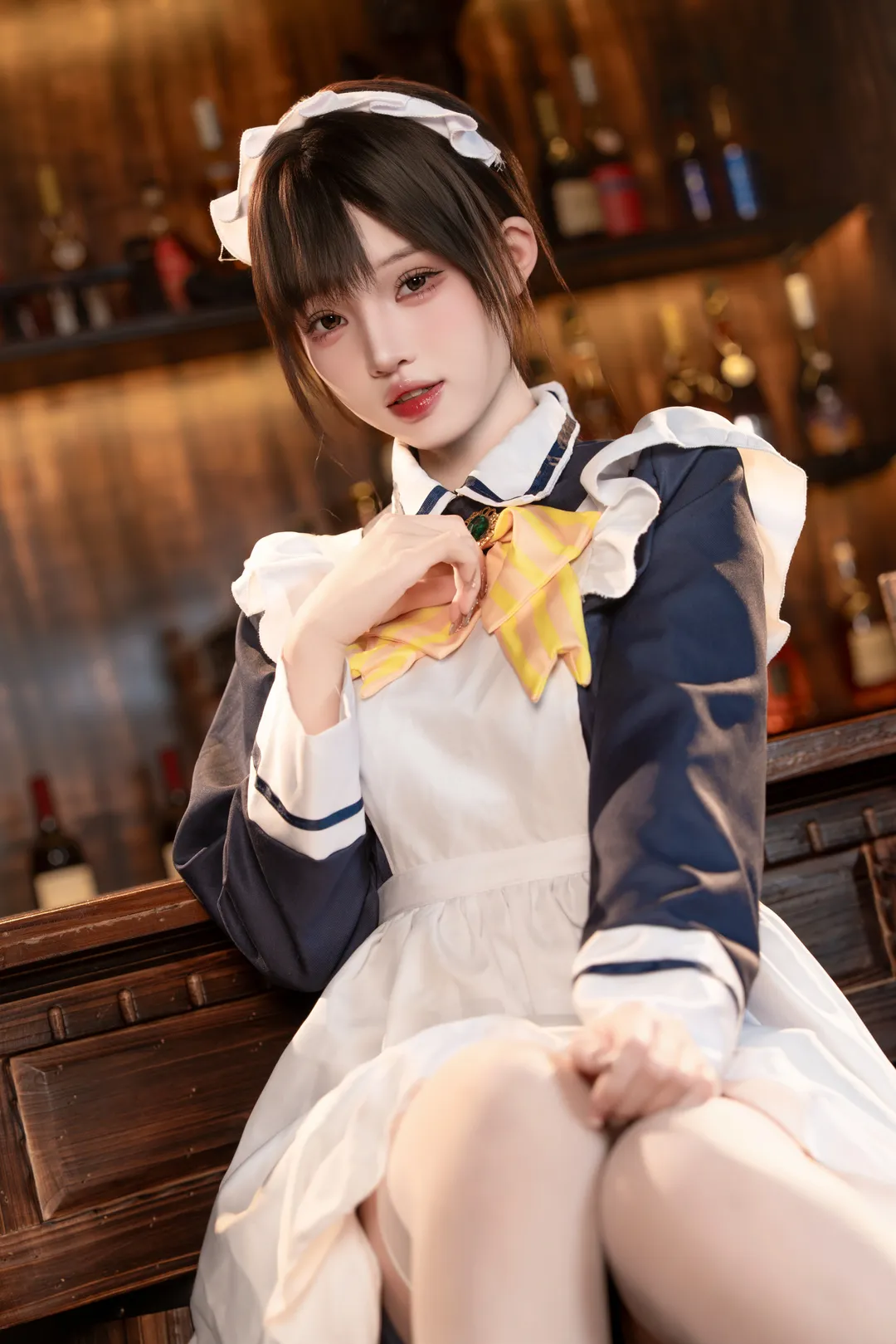 四季夏目cos, galgame, 白丝穿搭, 女仆装cos, 复古酒吧摄影 - 第4张