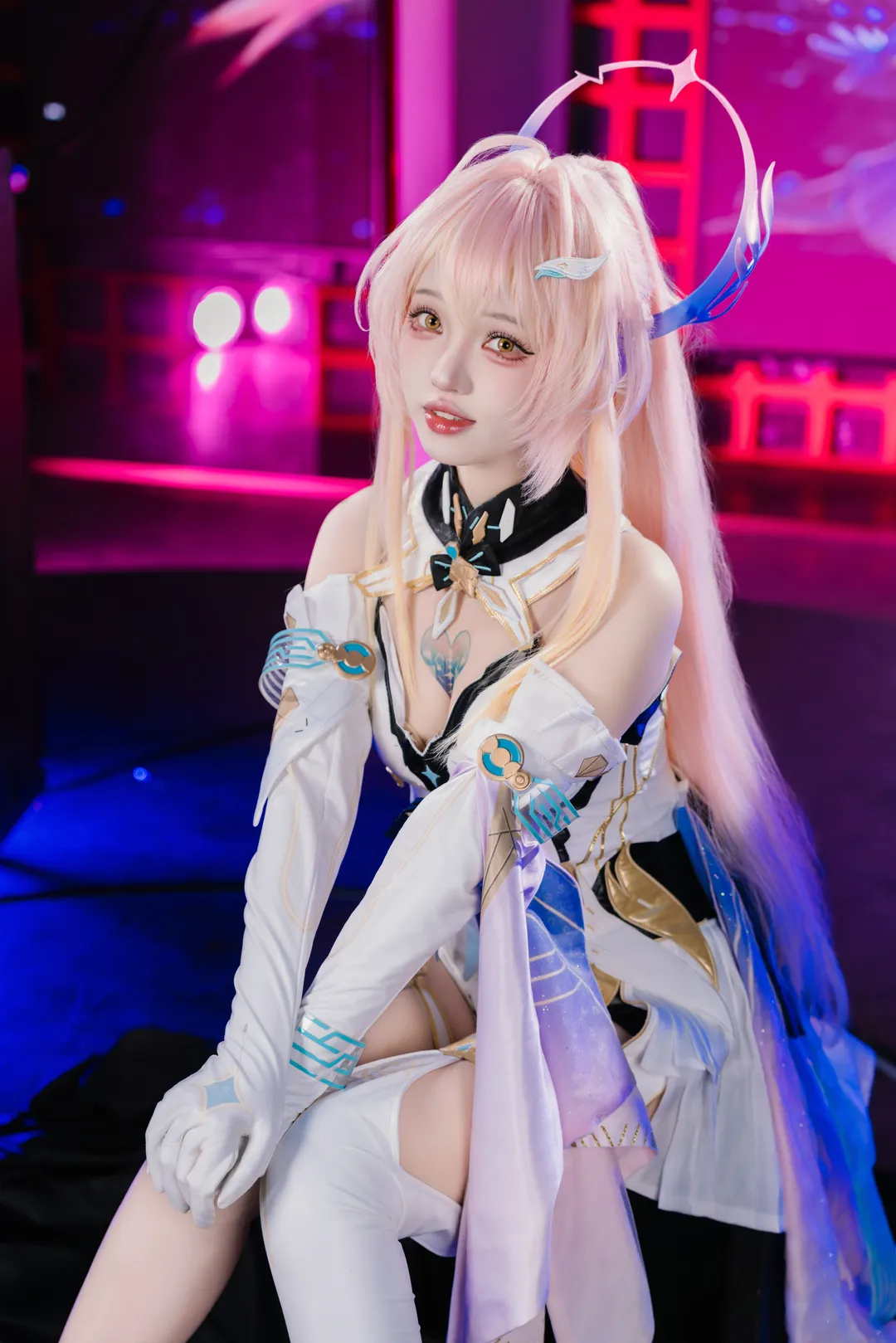 鸣潮, 爱弥斯cos, 二次元cosplay, 漫展摄影, 赛博朋克风格 - 第3张