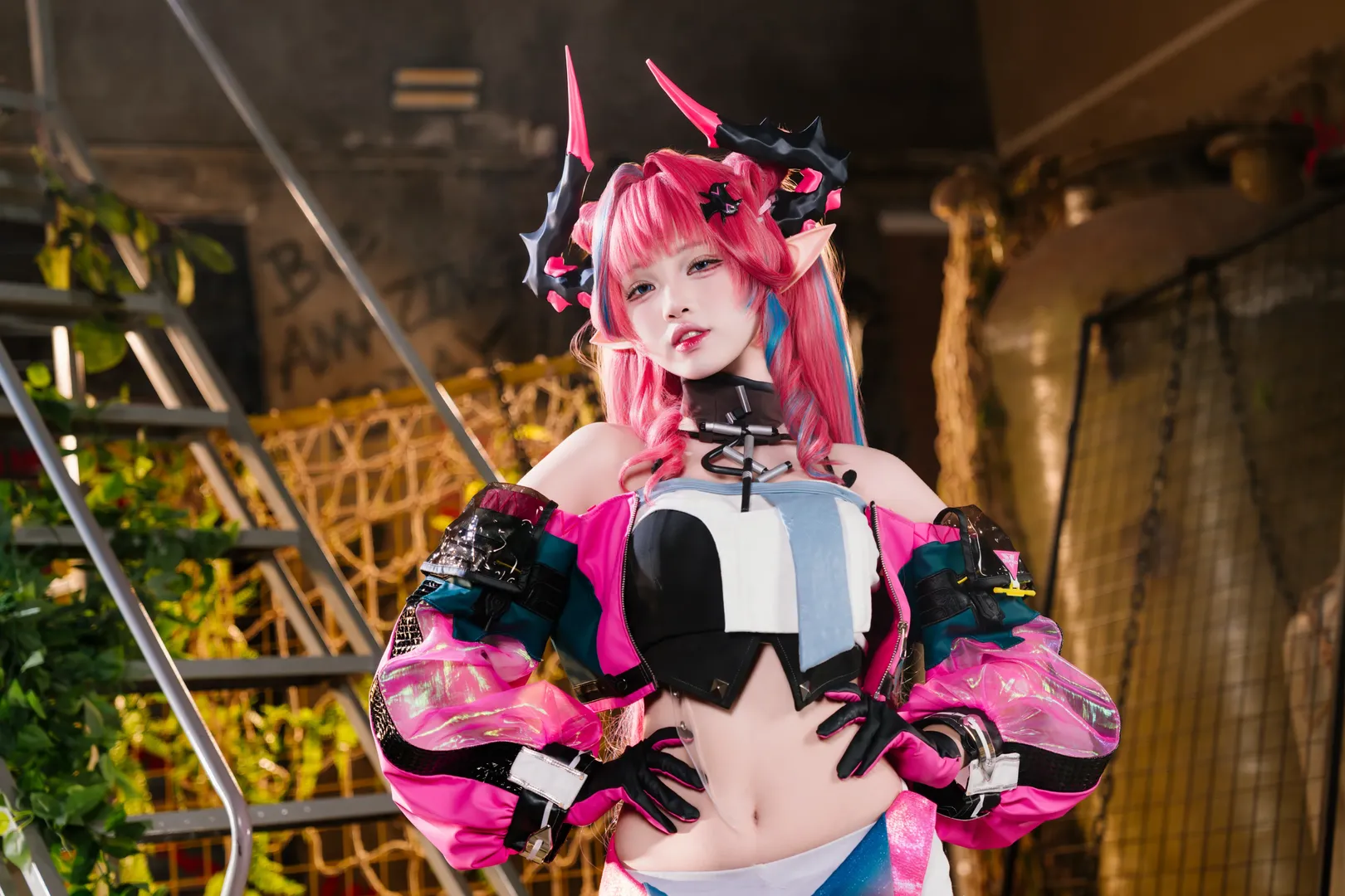 二次元コスプレ, アークナイツ：エンドフィールド, イヴォンヌ コスプレ, インダストリアル写真, コスプレイヤーの日常 - 4枚目