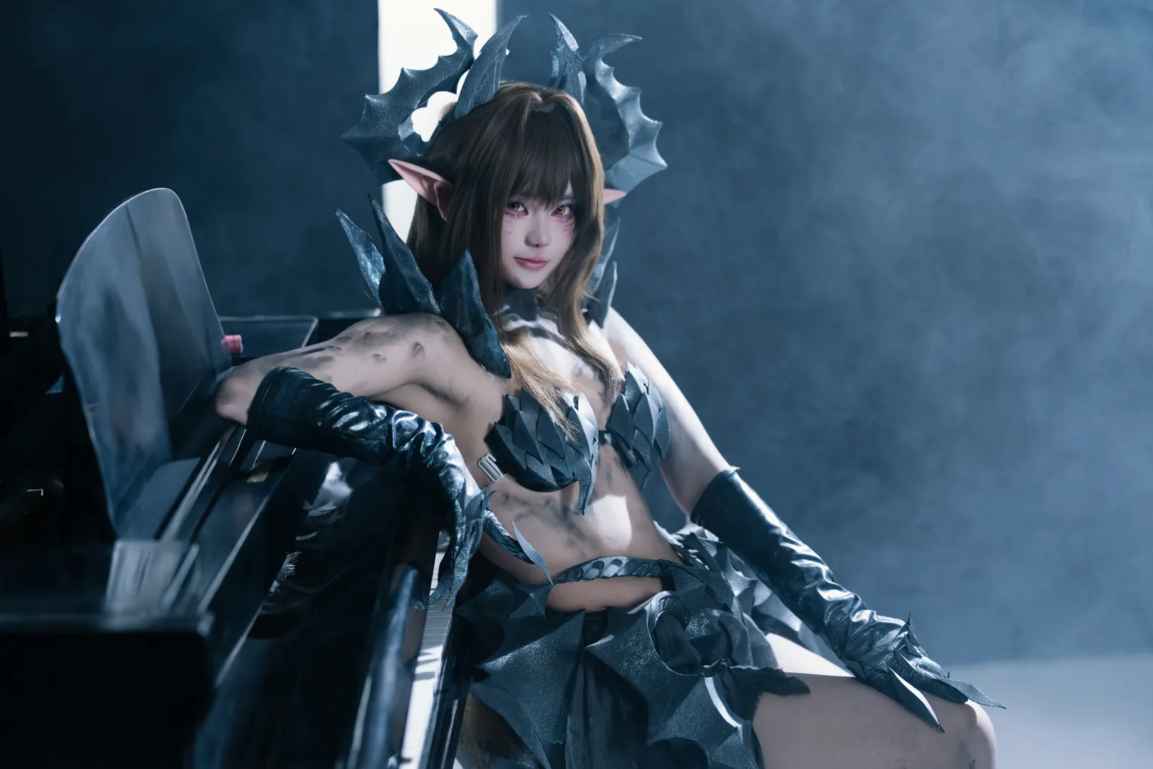ドラゴンラージャ, コスプレ撮影, 戦闘ダメージメイク, ヨルムンガンド コスプレ, ファンタジーポートレート撮影 - 1枚目