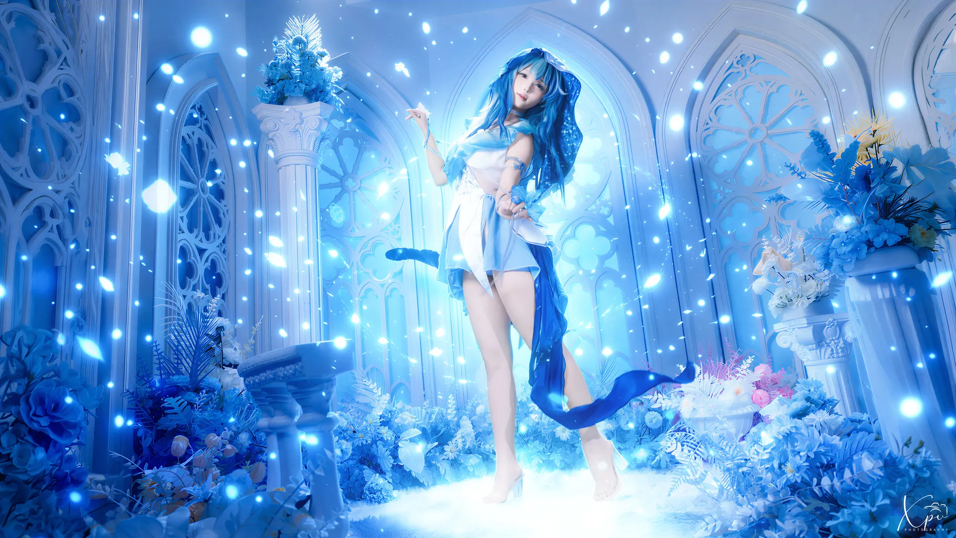 Wuthering Waves, Anime-style photography, The Shorekeeper cosplay, Cosplay photoshoot, Blue-themed cosplay
