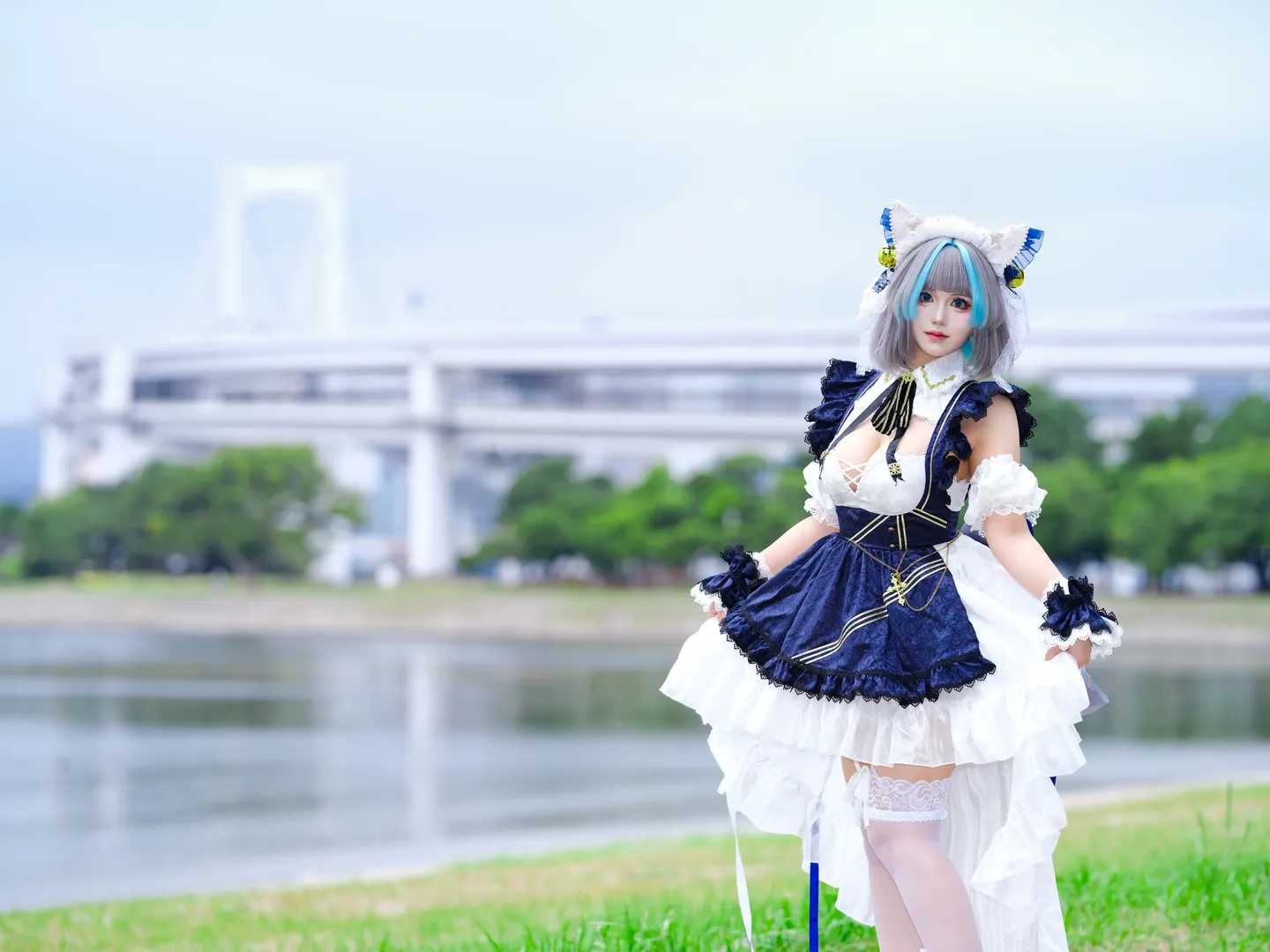チェシャー コスプレ, お台場コスプレ, 日本の二次元撮影, 青色メイド服コスプレ, 重巡洋艦ロケ撮影 - 1枚目