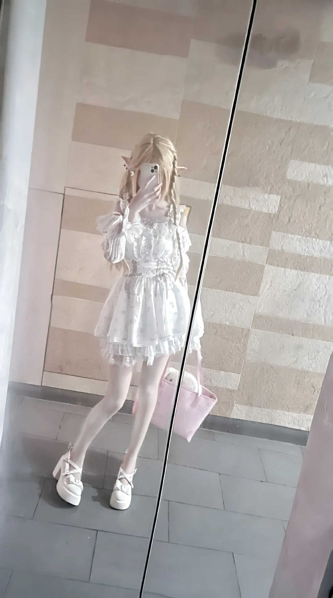 鸣潮, 卡提希娅cos, 私设cos, 二次元穿搭, lizlisa碎花